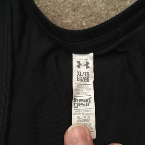 Under Armour tank top - Picture 9 of 10